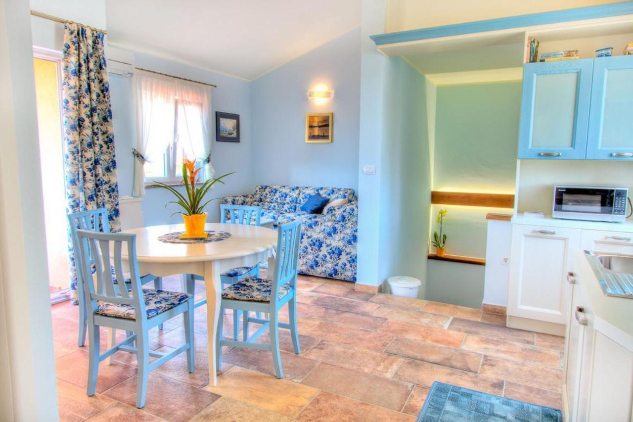 Apartments Petra Near Beach Veruda Ngoại thất bức ảnh