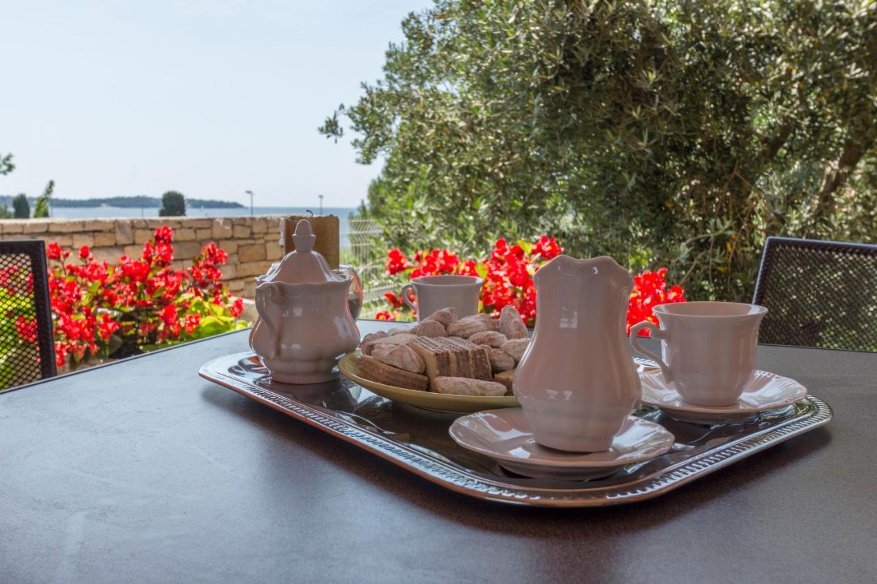 Apartments Petra Near Beach Veruda Ngoại thất bức ảnh