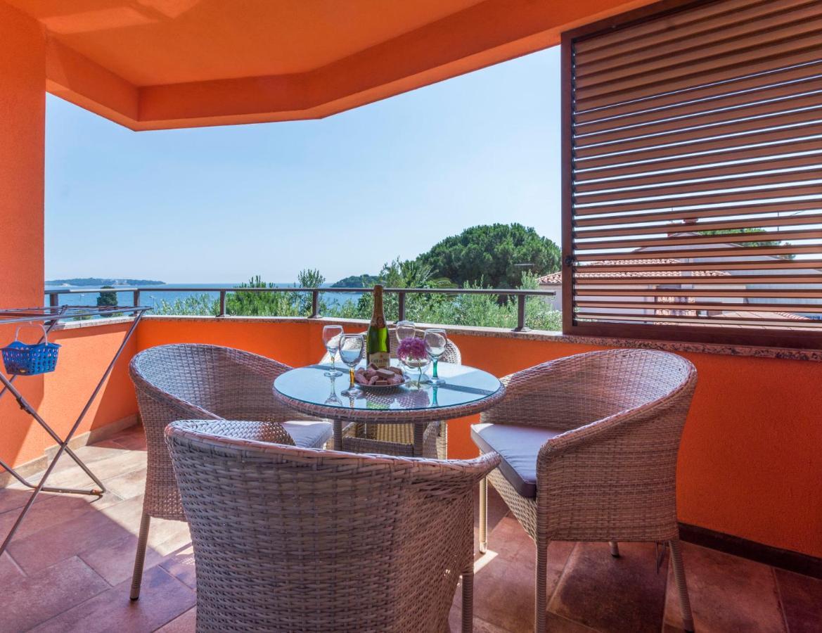 Apartments Petra Near Beach Veruda Ngoại thất bức ảnh