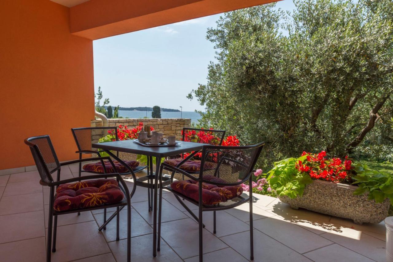 Apartments Petra Near Beach Veruda Ngoại thất bức ảnh