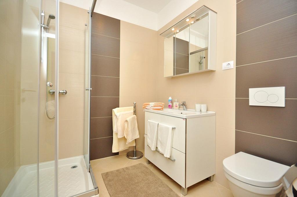 Apartments Petra Near Beach Veruda Ngoại thất bức ảnh