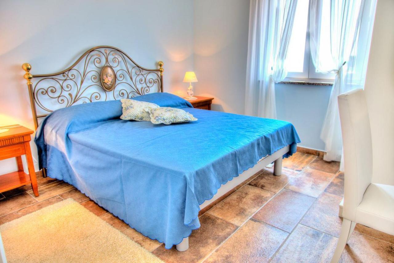 Apartments Petra Near Beach Veruda Ngoại thất bức ảnh